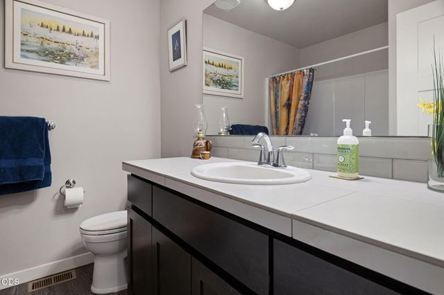 664 NW 27th Street, Redmond, OR 97756
