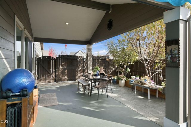 664 NW 27th Street, Redmond, OR 97756
