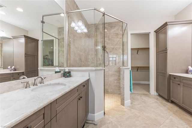 6931 Cay CT, Naples, FL 34113