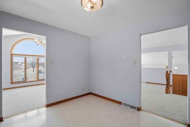 5125 Cardinal Court, Schererville, IN 46375