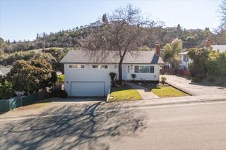 3315 Sunset Drive, Redding, CA 96001
