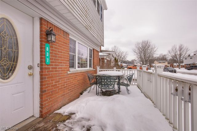 837 Jamestown Avenue, Elyria, OH 44035