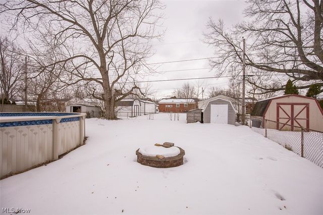 837 Jamestown Avenue, Elyria, OH 44035