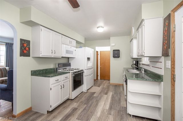 837 Jamestown Avenue, Elyria, OH 44035