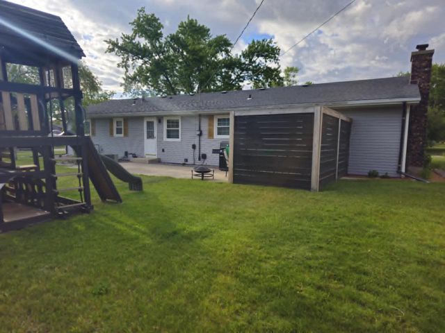 2260 Cobblestone LANE, Beloit, WI 53511