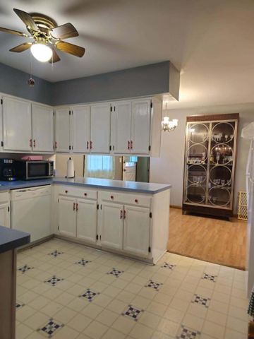 2260 Cobblestone LANE, Beloit, WI 53511