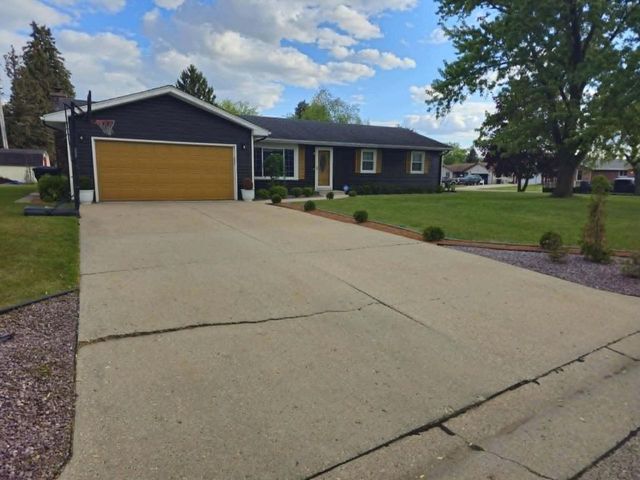2260 Cobblestone LANE, Beloit, WI 53511