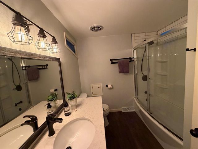 3522 Patton Street, Eau Claire, WI 54701