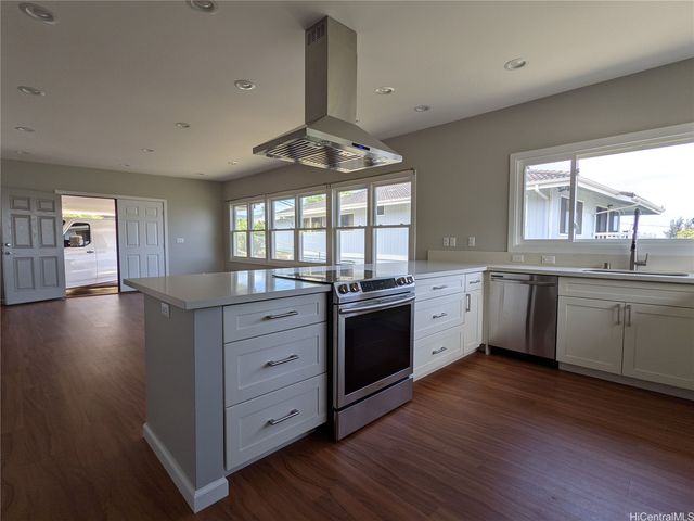 1455 Alewa Drive, Honolulu, HI 96817