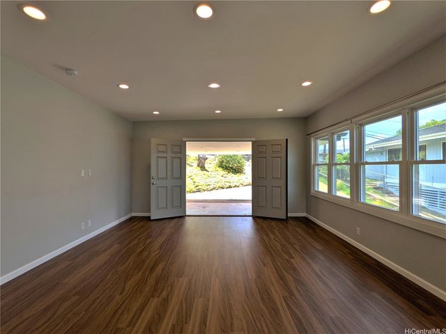 1455 Alewa Drive, Honolulu, HI 96817