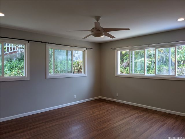 1455 Alewa Drive, Honolulu, HI 96817