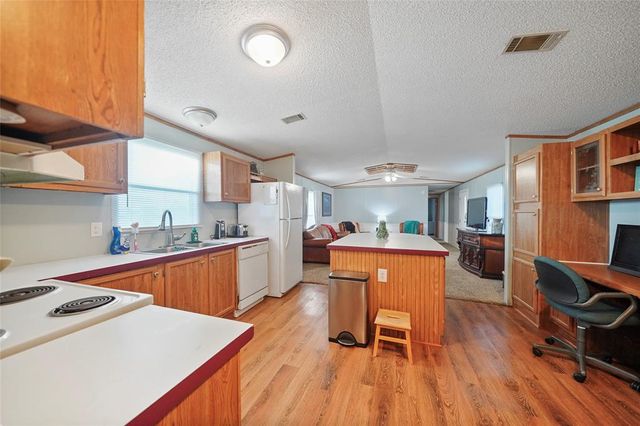 958 Wightman Street, Matagorda, TX 77457