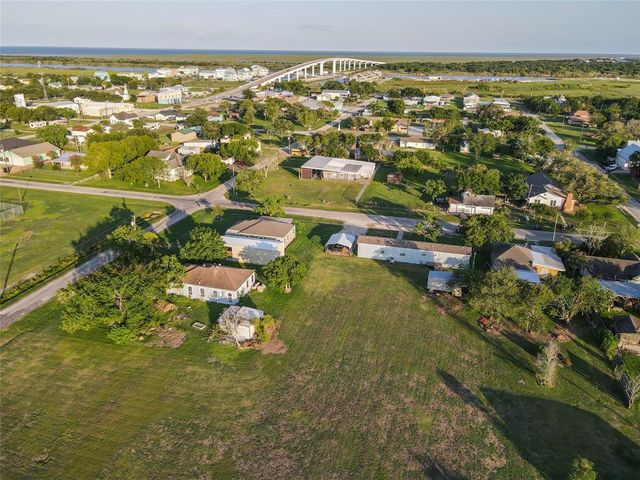 958 Wightman Street, Matagorda, TX 77457