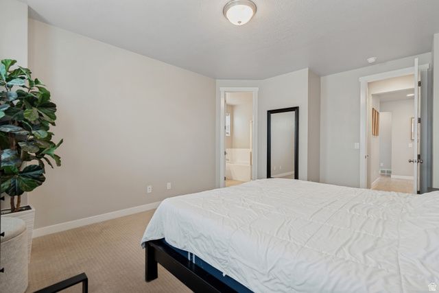 8061 S OAKRIDGE DR, West Jordan, UT 84081