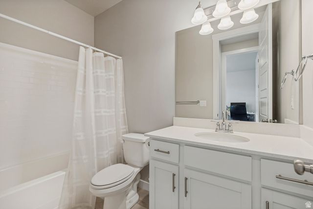 8061 S OAKRIDGE DR, West Jordan, UT 84081