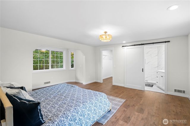 940 Hoppy Trail Way, Camano Island, WA 98282