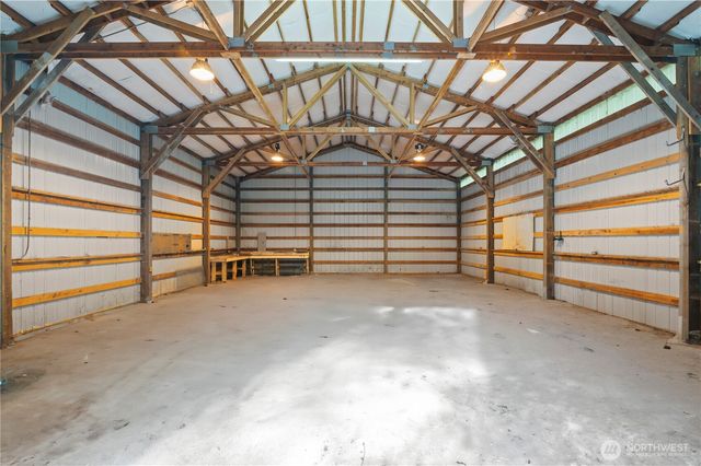 940 Hoppy Trail Way, Camano Island, WA 98282