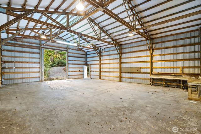 940 Hoppy Trail Way, Camano Island, WA 98282