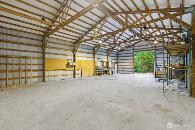 940 Hoppy Trail Way, Camano Island, WA 98282