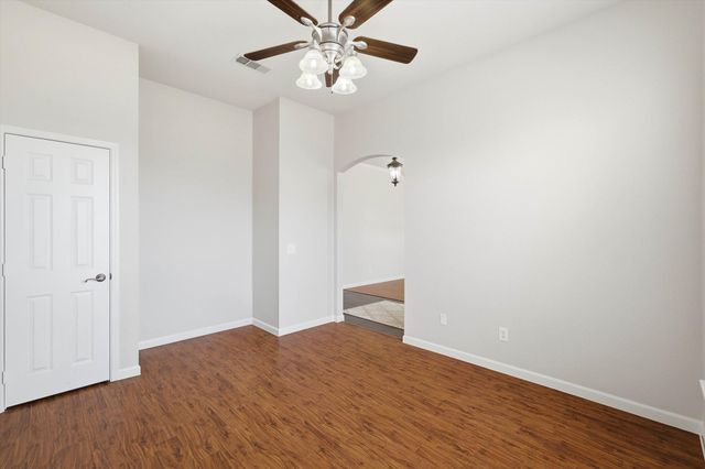 1635 Nightingale Lane, Corinth, TX 76210