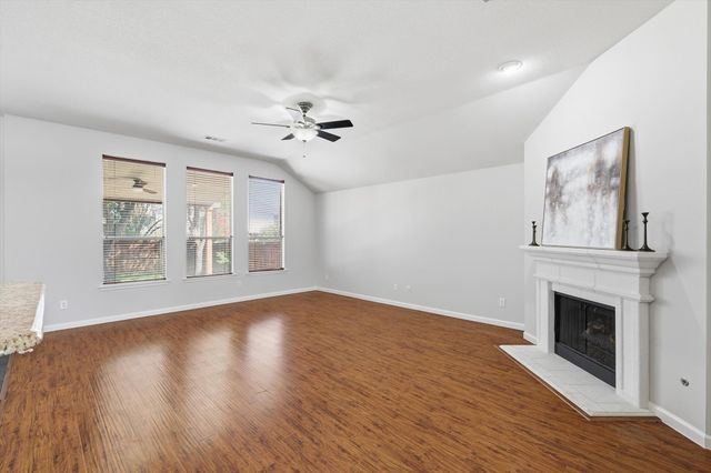 1635 Nightingale Lane, Corinth, TX 76210