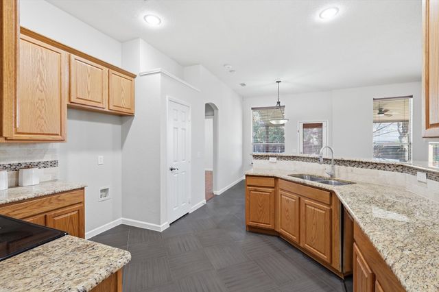 1635 Nightingale Lane, Corinth, TX 76210