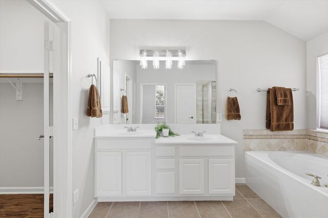 1635 Nightingale Lane, Corinth, TX 76210