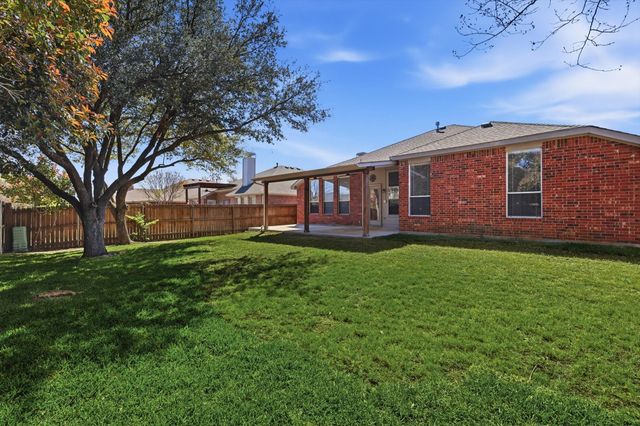 1635 Nightingale Lane, Corinth, TX 76210