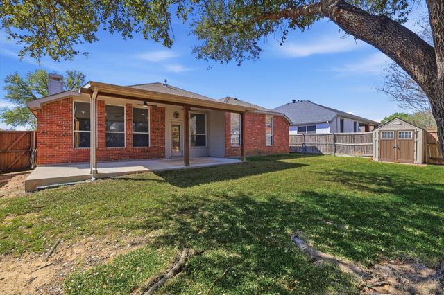 1635 Nightingale Lane, Corinth, TX 76210