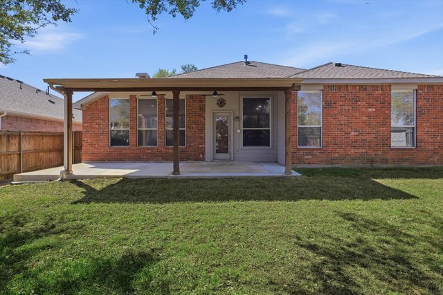 1635 Nightingale Lane, Corinth, TX 76210