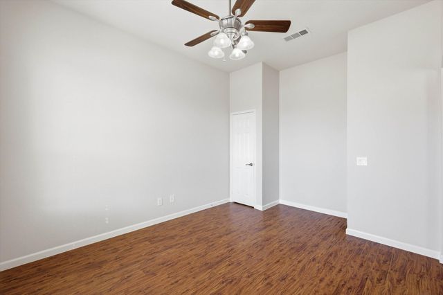 1635 Nightingale Lane, Corinth, TX 76210