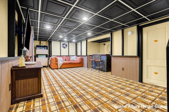 446 Knapp Street NE, Grand Rapids, MI 49505