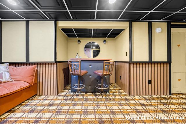 446 Knapp Street NE, Grand Rapids, MI 49505