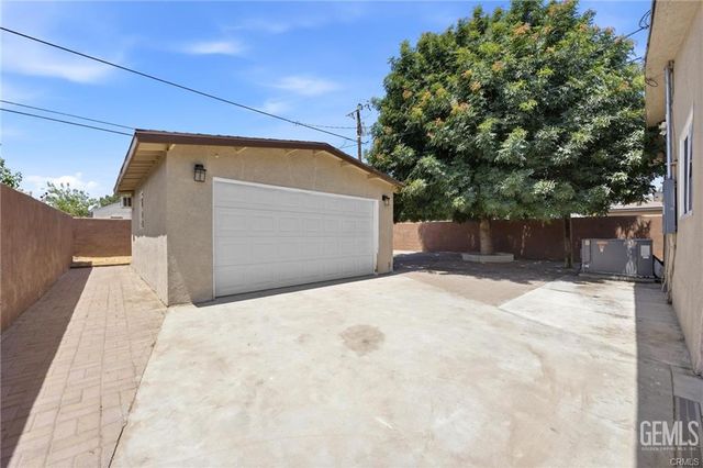 3423 Anderson Street, Bakersfield, CA 93307