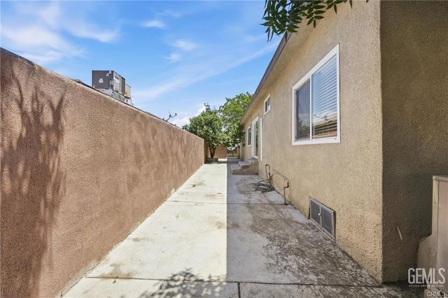 3423 Anderson Street, Bakersfield, CA 93307