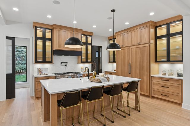 5924 Drew Avenue S, Edina, MN 55410