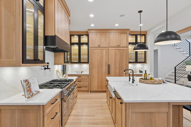 5924 Drew Avenue S, Edina, MN 55410