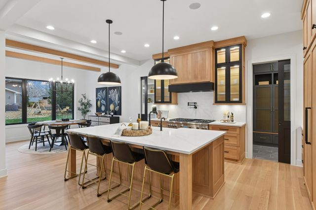 5924 Drew Avenue S, Edina, MN 55410