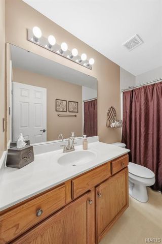 12159 Ameling Road, Maryland Heights, MO 63043