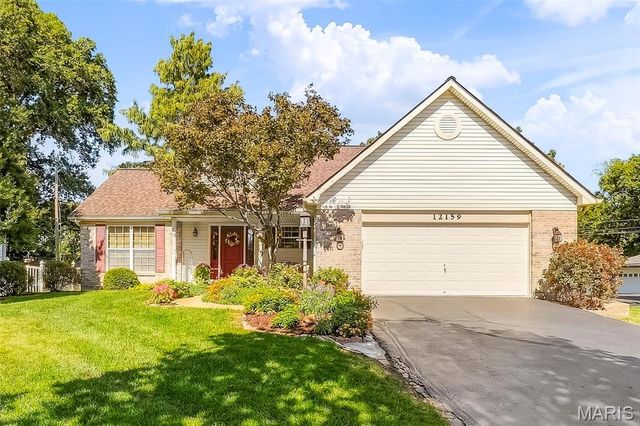 12159 Ameling Road, Maryland Heights, MO 63043