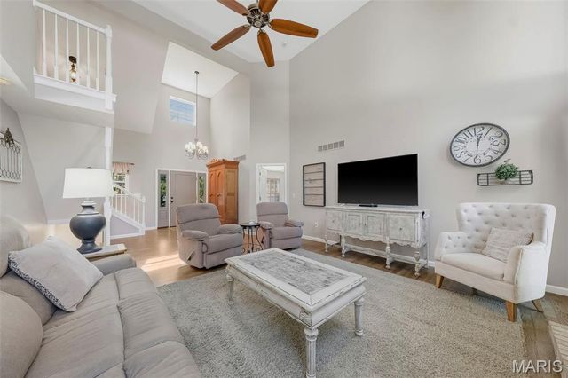 12159 Ameling Road, Maryland Heights, MO 63043