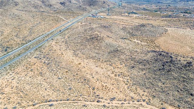 3801 N Hwy 93, Golden Valley, AZ 86413