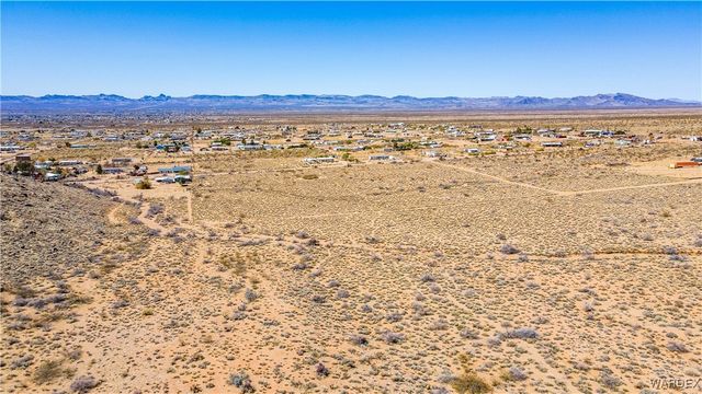 3801 N Hwy 93, Golden Valley, AZ 86413