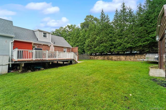 11 Fairview Place, Suffern, NY 10901