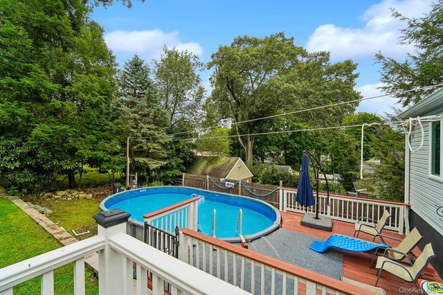 11 Fairview Place, Suffern, NY 10901