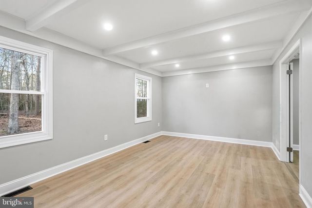 18 WALTHAM DR, Tabernacle, NJ 08088