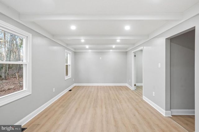 18 WALTHAM DR, Tabernacle, NJ 08088