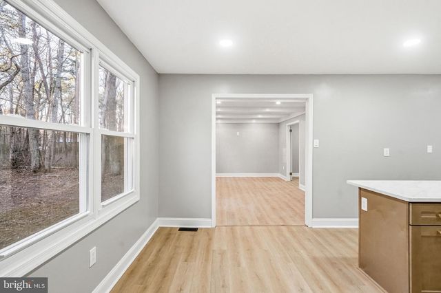 18 WALTHAM DR, Tabernacle, NJ 08088