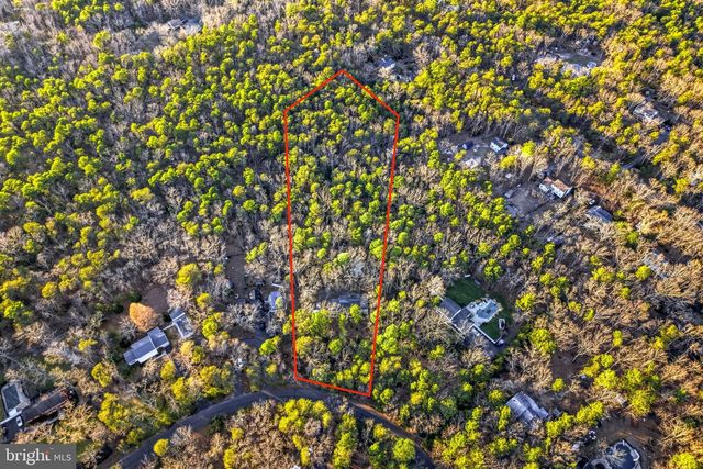 18 WALTHAM DR, Tabernacle, NJ 08088