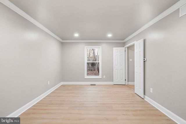 18 WALTHAM DR, Tabernacle, NJ 08088